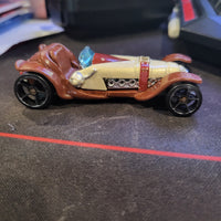 2014 Hot Wheels Star Wars Obi-Wan Kenobi Brown & Cream Die-Cast Tribute Car