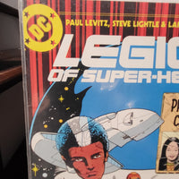 Legion of Super Heroes #10 (1985) Steve Lightle Cover JFK Appearance