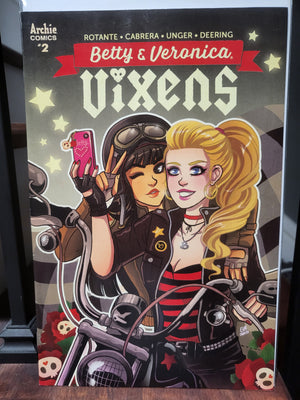 Betty & Veronica: Vixens #2 (2017) Archie Comics Eva Cabrera Cover NM