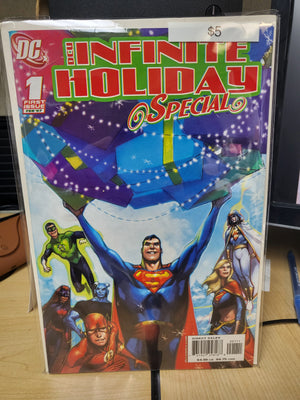 DCU: Infinite Holiday Special #1 (2007) Christmas Superman Flash Batman