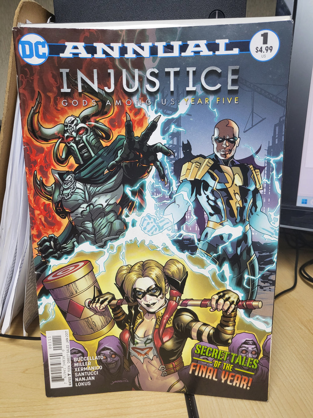 Injustice: Gods Among Us Year Five Annual #1 DC Comics (2017) David Yardin Cover