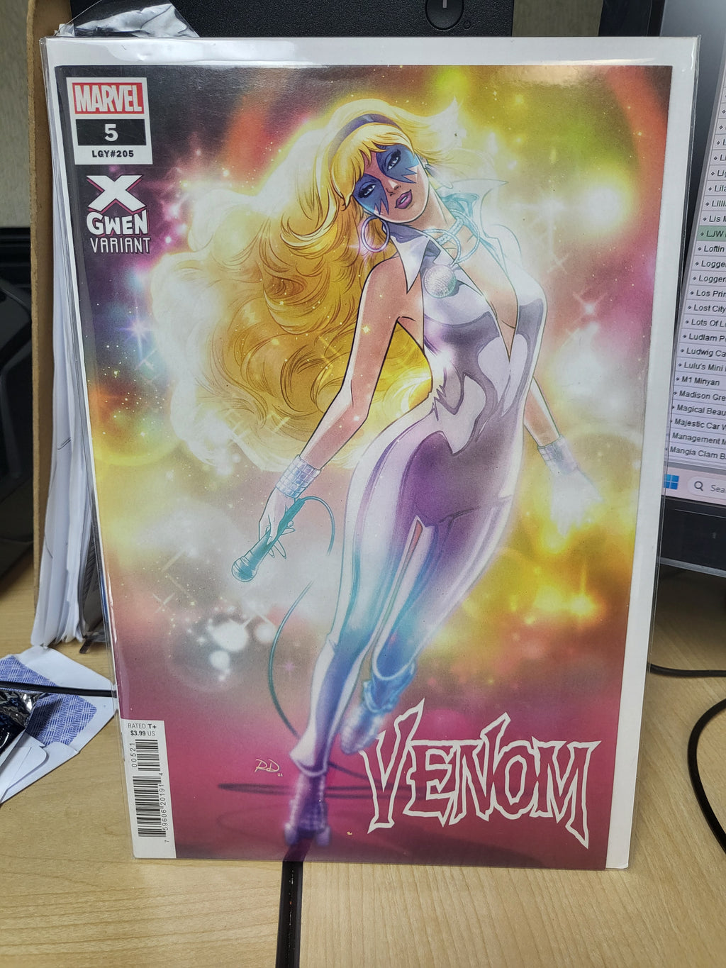 Venom #5 (LGY #205) 2022 Russell Dauterman X-Gwen Dazzler Variant Cover NM