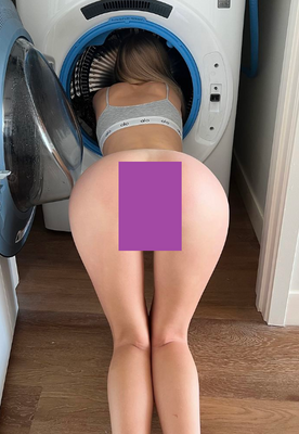 Blonde Female Bent Over In The Clothes Dryer 5x7 Print in Hard Protective Case (P38)