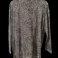 Vintage Liz Claiborne Liz & Co Petite Medium Animal Leopard Print Long Sleeves Shirt