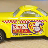 2001 Matchbox Chevrolet SSR Tony's Pizza Yellow Die-Cast Hero City Delivery Car W/Case