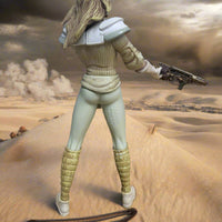 2000 Warner Bros N2 Mad Max Road Warrior Woman Figure With Bow Accessories