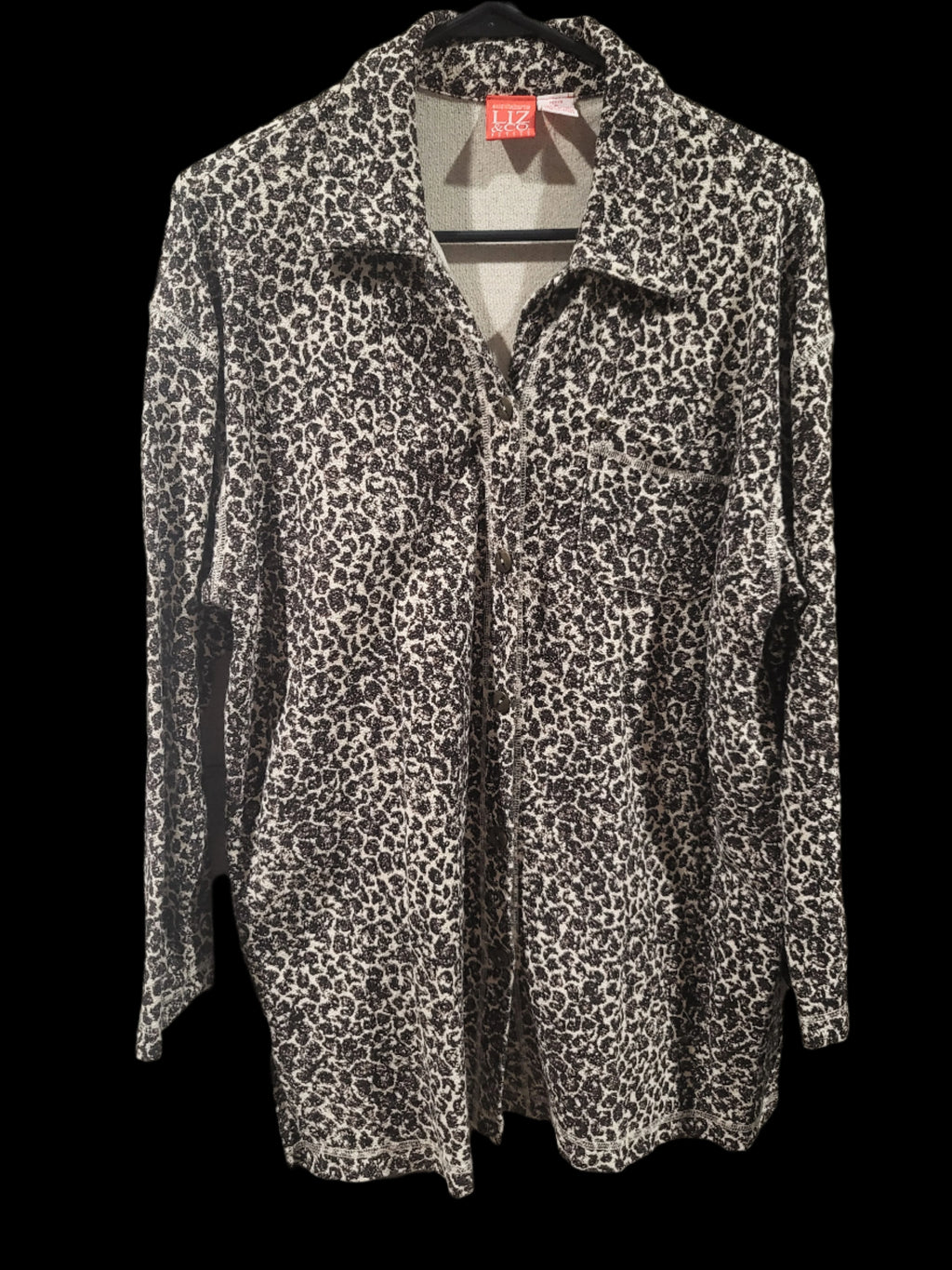 Vintage Liz Claiborne Liz & Co Petite Medium Animal Leopard Print Long Sleeves Shirt