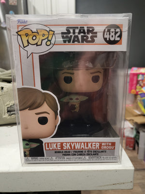 2021 Funko Pop Star Wars #482 Luke Skywalker With Grogu With Protective Case