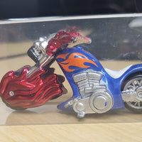 2007 Maisto Lobo 1:64 Blue Voodoo Skull Die-Cast Series XIII Motorcycle w/Case