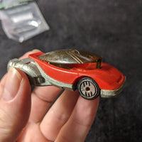 1988 Hot Wheels #62 Alien Red/Grey Die-Cast Car