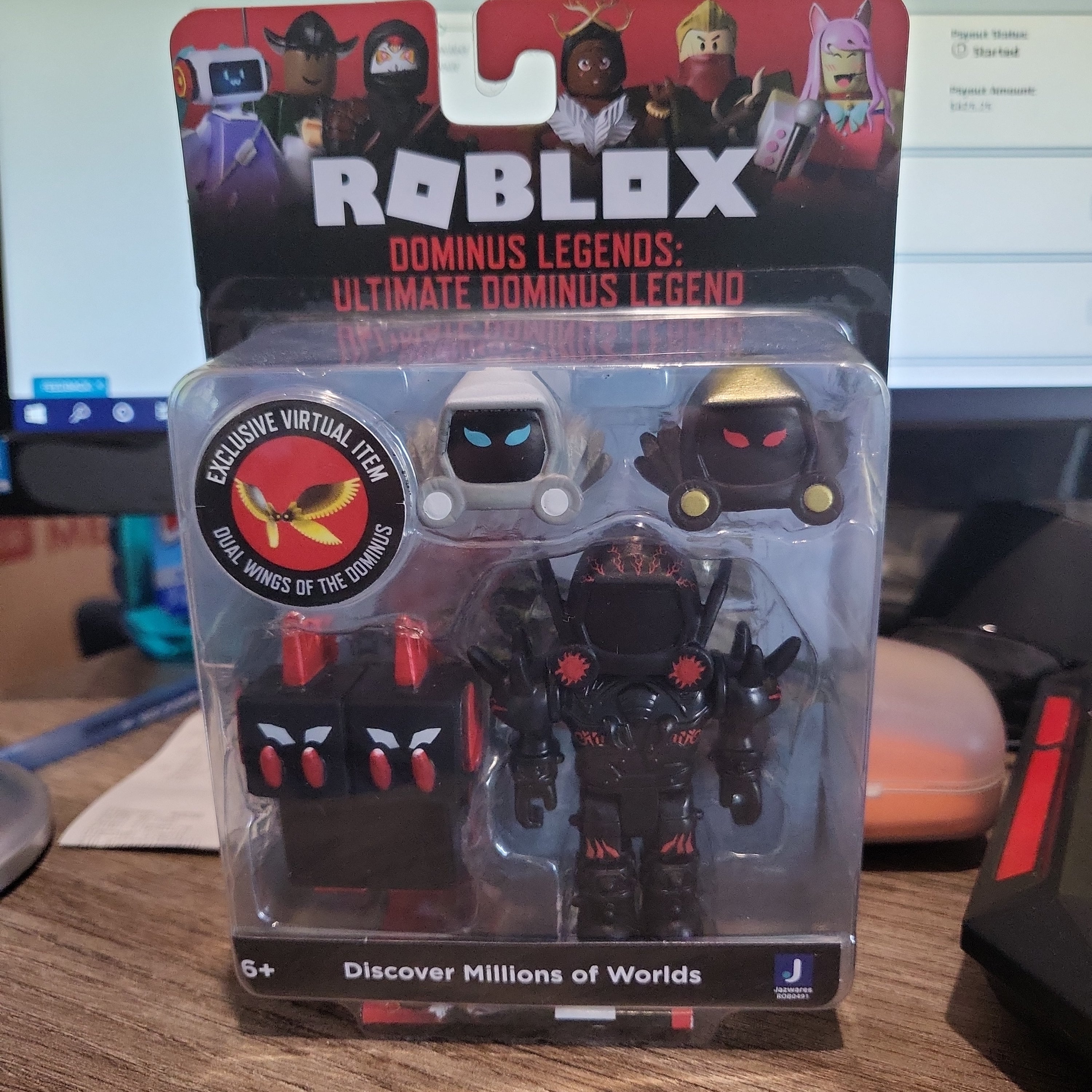 Dominus Legends: Ultimate Dominus - ROBLOX figure