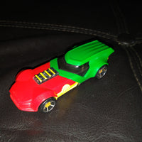 2013 DC Comics Hot Wheels Robin Themed Die-Cast Car