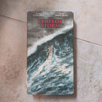 The Perfect Storm George Clooney Mark Wahlberg - VHS Tape