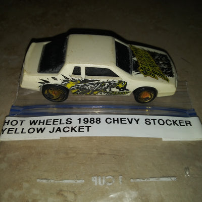 1988 Hot Wheels Chevy Stocker White Yellow Jacket Car