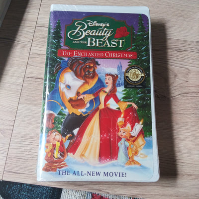 Walt Disney Beauty and the Beast The Enchanted Christmas Clamshell VHS Tape