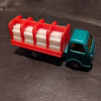 Unbranded Made In China Vintage Green/Red Bottle Delivery Die-Cast Truck