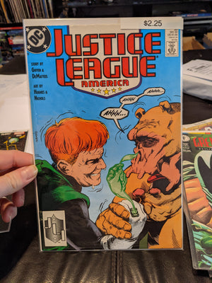 Justice League America Comicbooks - DC Comics - Choose From Drop-Down List